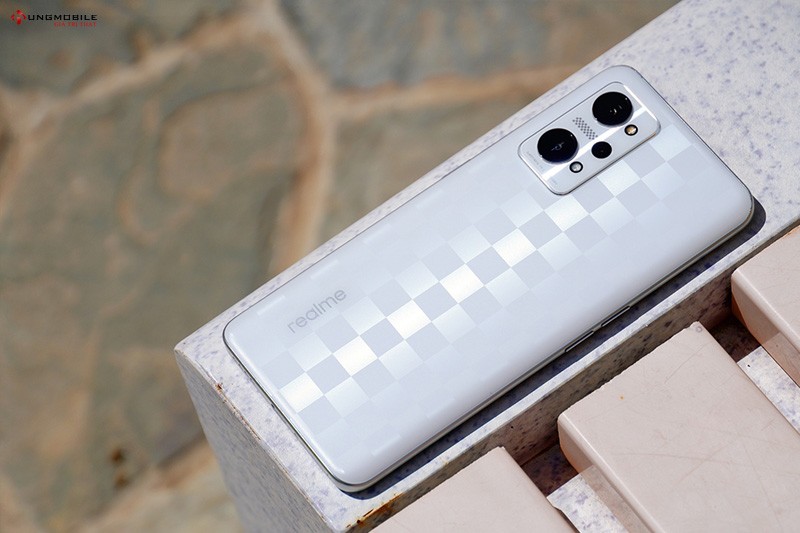 Đánh giá Realme Q5 Pro: Máy 6tr toàn công nghệ chục triệu