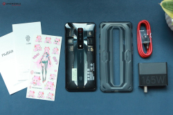 Unboxing Nubia Magic 7 bản trong suốt: Có thực sự thấy hết 