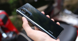 Cận cảnh K40 Pro mở seal: Phiên bản giá rẻ liệu có đáng mua?