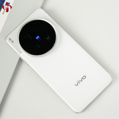 Vivo X200 Ultra