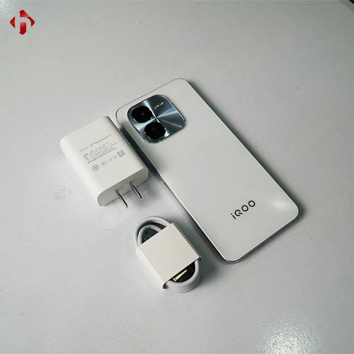 vivo-z9x-hungmobile-11