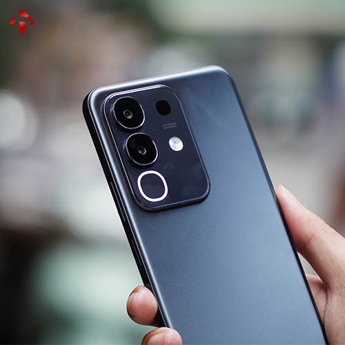 vivo-iqoo-z10x-hungmobile-6