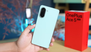 Mở hộp và trên tay OnePlus Ace 5 Racing: Chiếc máy pin trâu, chip khủng mới ra mắt