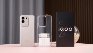 Mở hộp Vivo iQOO Z10x: Thiết kế, phụ kiện và trải nghiệm ban đầu