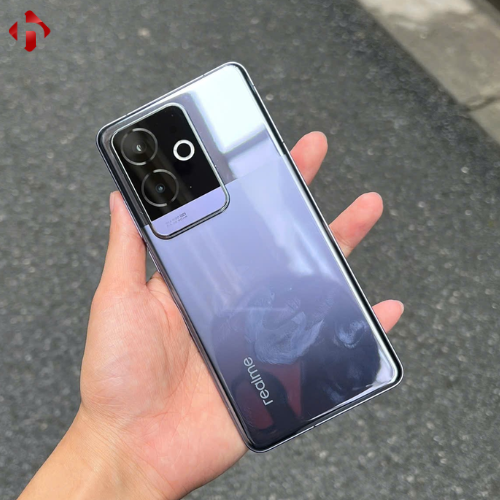 realme-gt-6-4