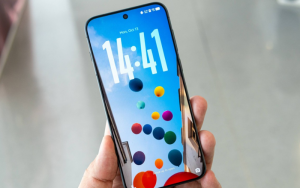 Vivo X300 Pro có bản Quốc Tế không? Có tiếng Việt và CH Play không?