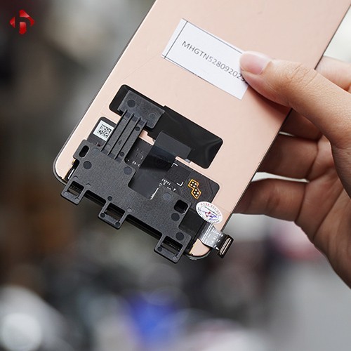 realme-manhinh-hungmobile-2-2