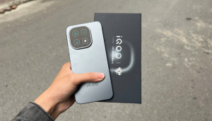 Unbox iQOO 15: Màn 144Hz mượt mắt, Snap 8 Elite Gen 5 “cân” game nặng