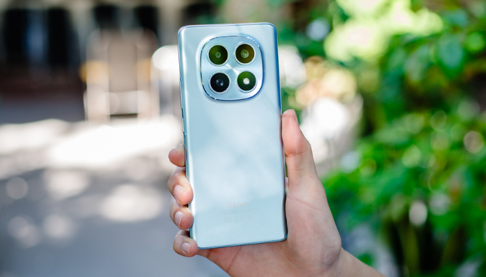 Mở hộp Redmi Note 15 5G: Pin 5520mAh, sạc 45W trong tầm 6 triệu