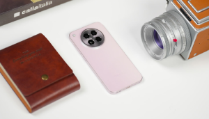 Mở hộp Oppo Find X8s: Bộ phụ kiện, thiết kế và trải nghiệm ban đầu