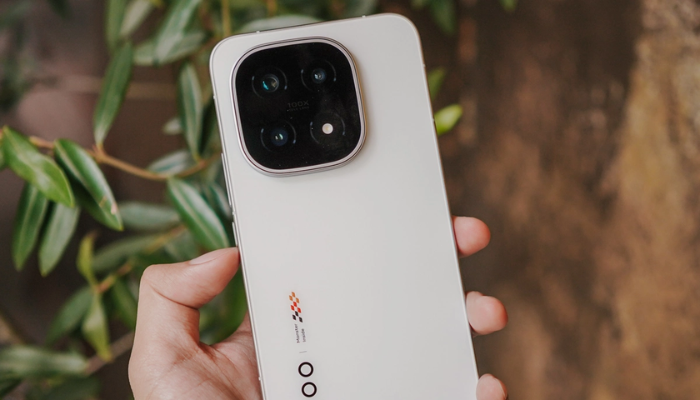 iQOO 16 lộ cấu hình khủng: Snapdragon 8 Elite Gen 6 Pro, camera 50MP và pin  hơn 8.000mAh