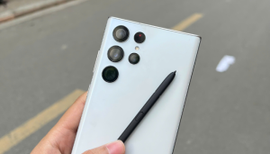 Review Samsung S22 Ultra Likenew: Màn 2K, camera zoom 10x, giá chỉ 8 triệu