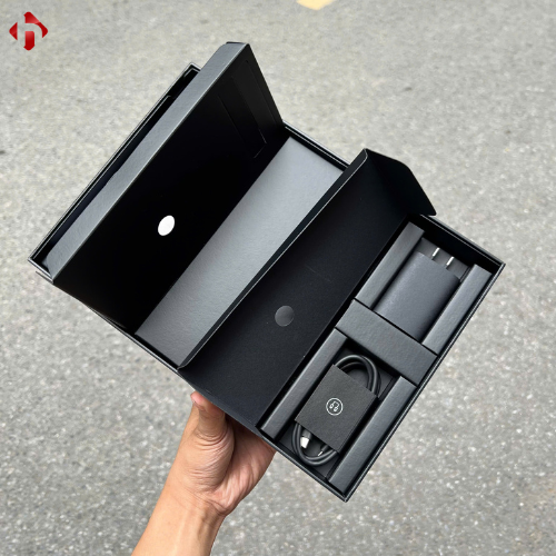 lenovo-legion-y900-13-2026-2