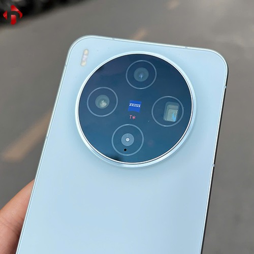 vivo-x300-5g-4
