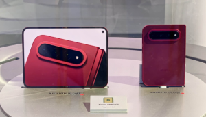 Xiaomi 18 Fold lộ diện: Thiết kế đỏ nổi bật, màn hình gập 7.58 inch