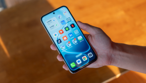 Màn hình OPPO A6t Pro 4G có đẹp không? LCD 120Hz nhưng chỉ HD+?