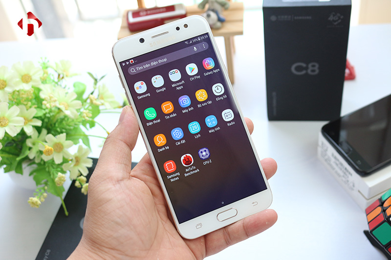 Samsung Galaxy C8 sở hữu màn hình Super AMOLED sắc nét