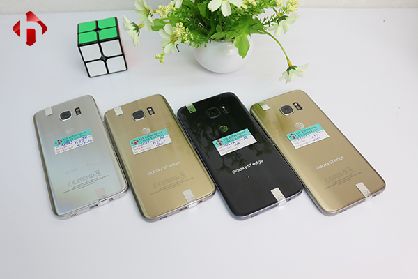 Một vài nhà mạng sẽ chứa logo của nhà mạng như AT&T hoặc Verzion